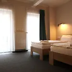 Statek 1738 Pensjonat Vsestudy