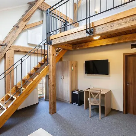 Guest house Statek 1738 Vsestudy
