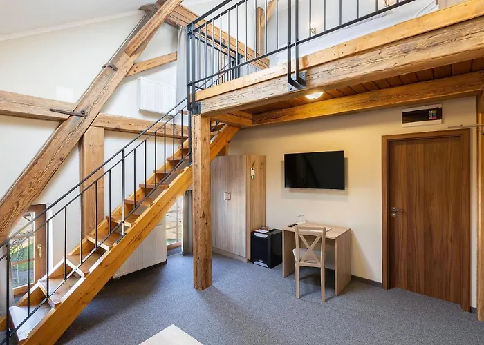 Pensjonat Statek 1738 Vsestudy