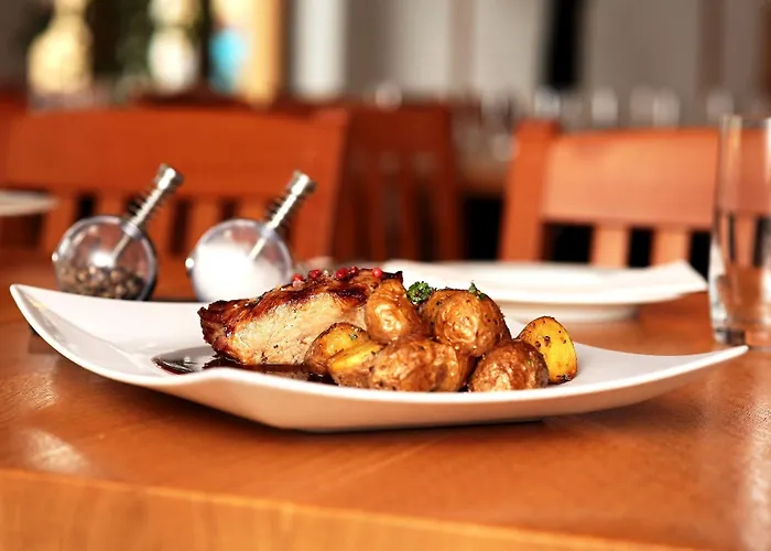 Statek 1738 4* Vsestudy